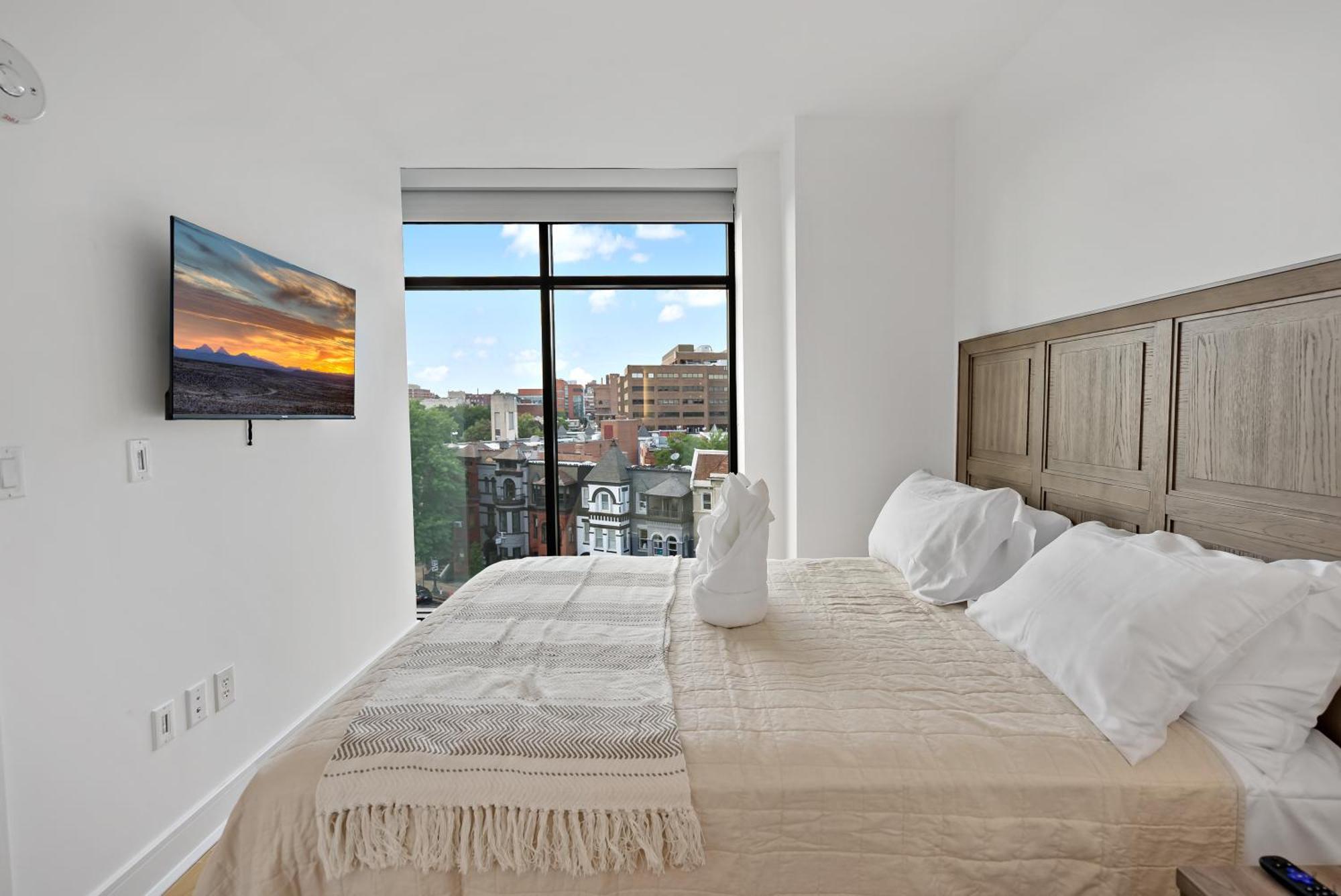 Pure Voyage Shaw Aparthotel Вашингтон Екстериор снимка